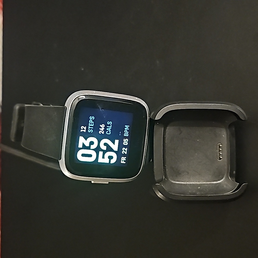 Fitbit Versa smartwatch
